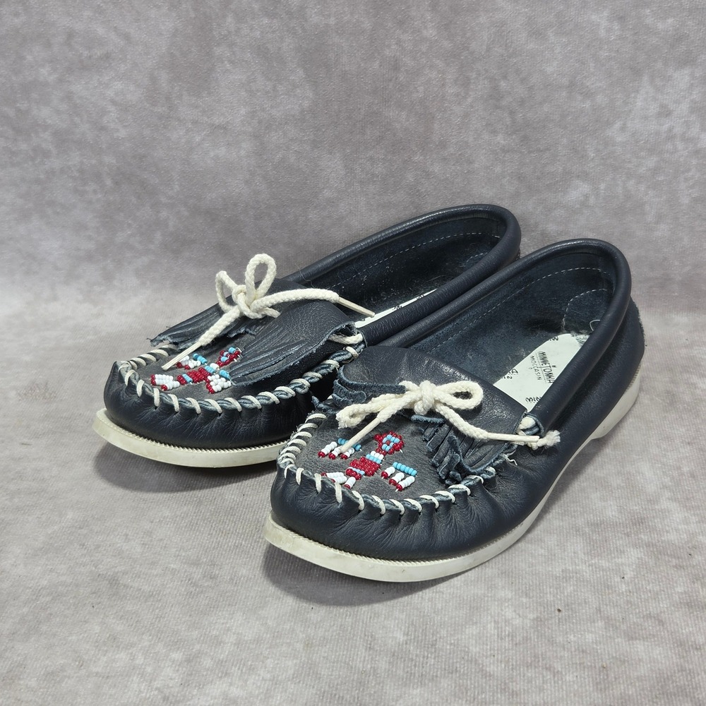 Minnetonka Thunderbird II Navy Leather Beaded Moccasin Flats Womens Size 5